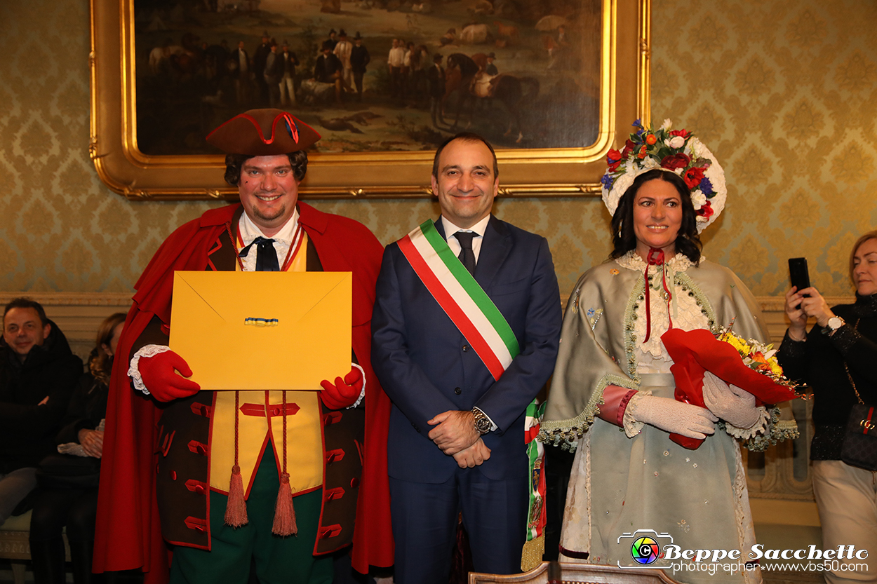 VBS_3648 - Investitura Ufficiale Gianduja e Giacometta Famija Turineisa - Carnevale di Torino 2024.jpg